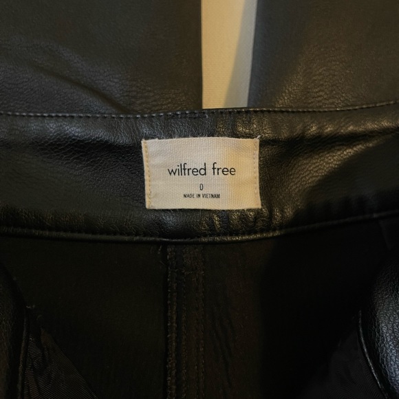 Wilfred Brennan Pants - vegan leather - Picture 9 of 9